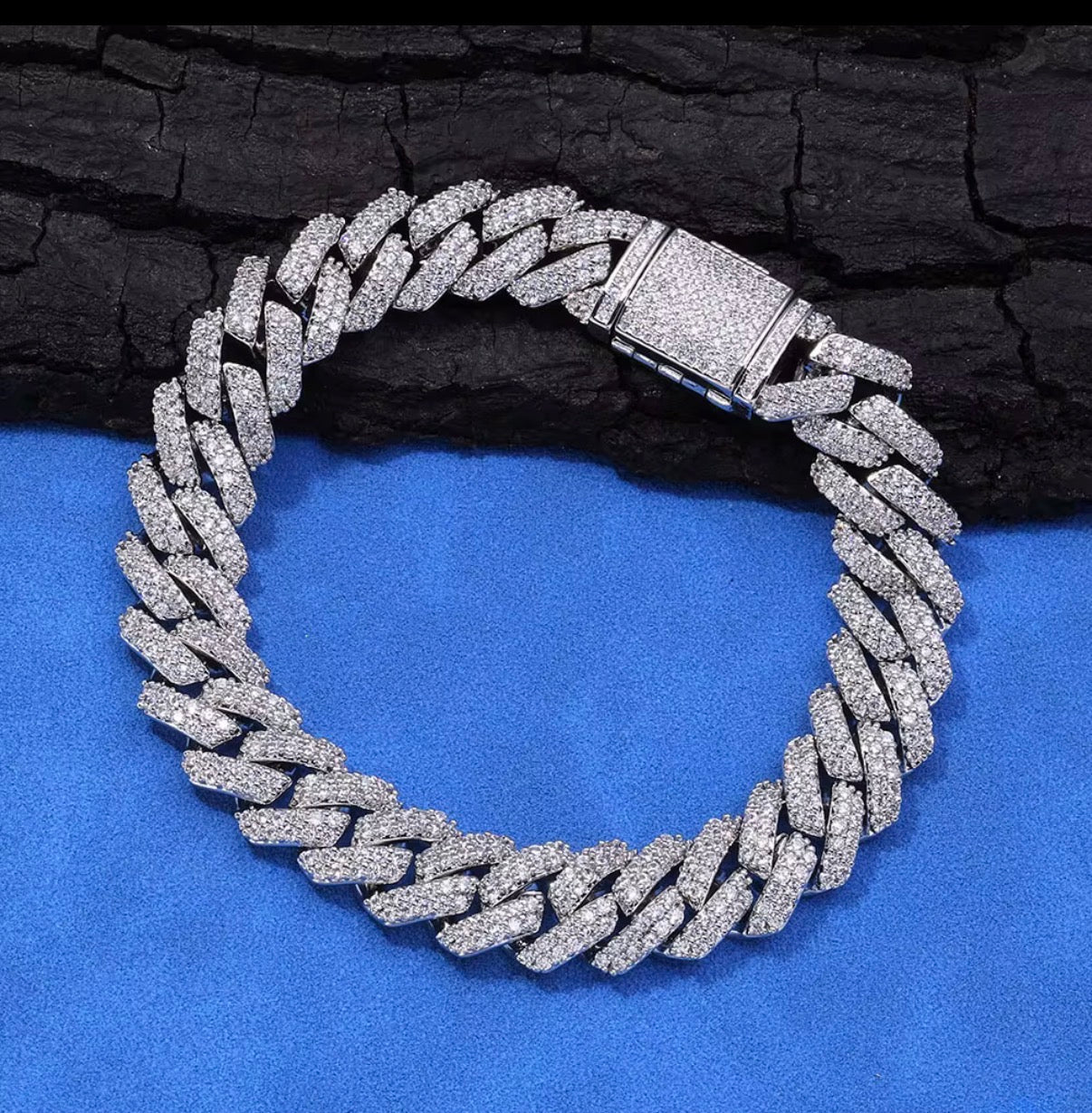 Iced out Cuban braclet 10mm